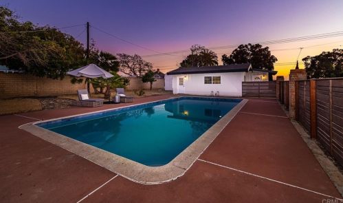 4350 Highland Dr, Carlsbad CA  92008-4225 exterior