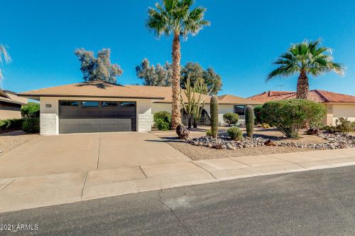 13142 Castlebar Dr, Sun City, AZ 85375-2547