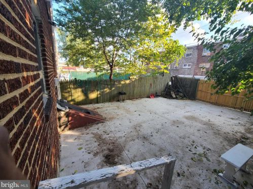 549 Pfeiffer St, Camden, NJ 08105-2718