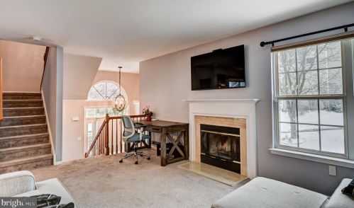 708 Thornhill Dr, Collegeville PA  19426-3955 exterior