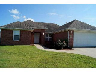 320 Coopers Farm Rd, Centerton, AR 72719-9468