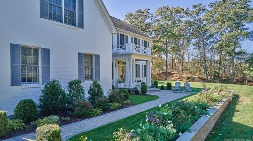 10 Oak Ln, Stonington, CT 06378-1707