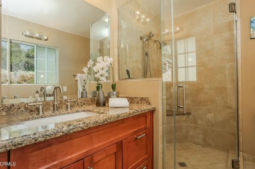 3554 El Caminito, Glendale CA 91214-1714 exterior