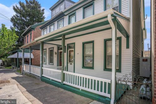 242 Chestnut St, Pottstown, PA 19464-5561