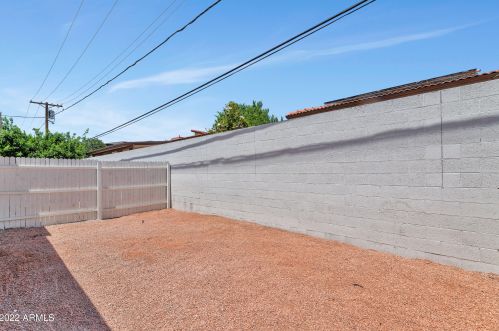 2124 Augusta Ave, Phoenix AZ 85051-6732 exterior