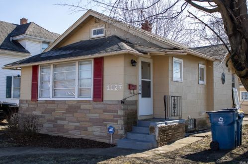 1127 6th St, Mishawaka, IN 46544-1721