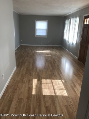 25 Eton Pl, Tinton Falls, NJ 07724-2330