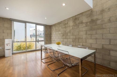 979 Laurel St, San Diego CA 92105-4736 exterior