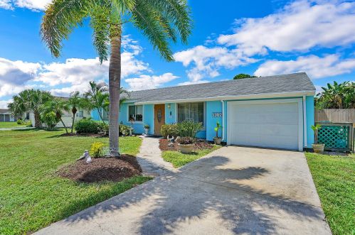 1382 Mohave St, Fort Pierce, FL 34952-4108