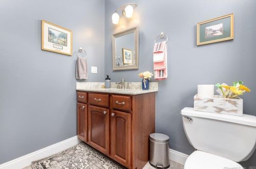 93 Deer Run Dr, Colchester CT  06415-1806 exterior