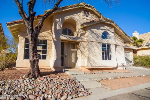 3720 Spinnaker Ln, Tucson, AZ 85742-9289