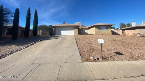 900 Mimosa Cir, Sierra Vista, AZ 85635-1617