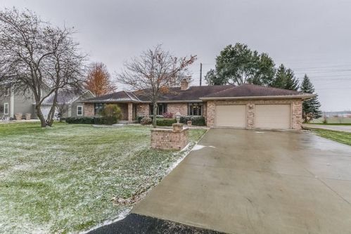 7816 55 Ave, Kenosha WI  53142-4150 exterior
