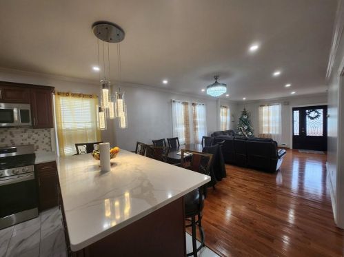 9 Harding Ave, Providence RI  02905-2506 exterior