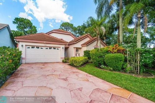 200 Cove Rd, West Palm Beach, FL 33413-2146