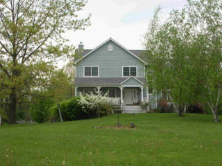 197 Windsor Rd, Fishkill, NY 12524-3407