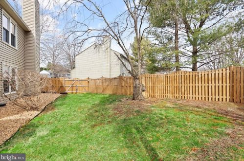 816 Anne St, Leesburg VA  20175-3426 exterior