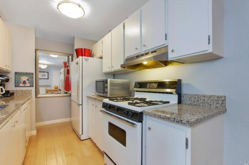 366 Larkspur Plaza Dr, Larkspur, CA 94939-1443