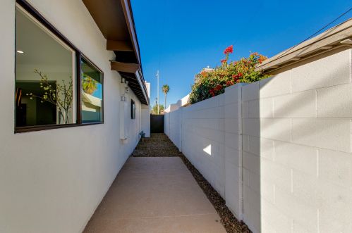 8335 Montecito Ave, Scottsdale AZ 85251-2925 exterior