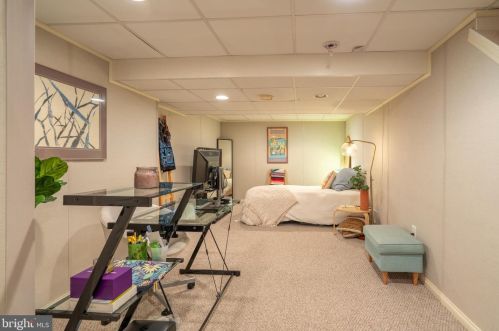 293 Stormfield Dr, Harleysville PA  19438-2330 exterior