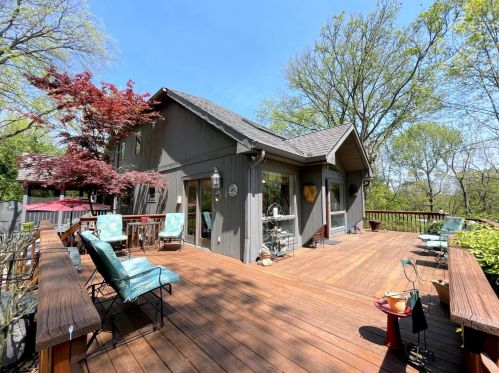 8286 Bridle Rd, Cincinnati, OH 45244-2530