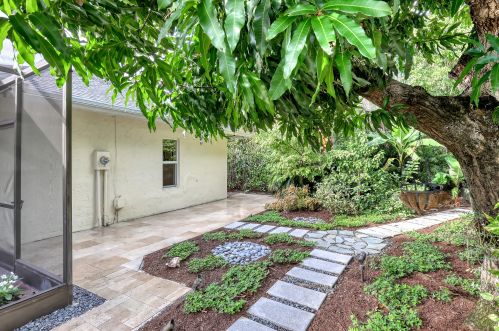 14942 Sand Pebble Ln, Delray Beach FL  33484-3537 exterior