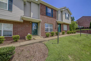 321 Bonita Pkwy, Hendersonville, TN 37075-3998