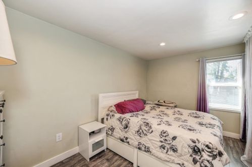 6425 Indian River Dr, Citrus Heights CA  95621-4752 exterior