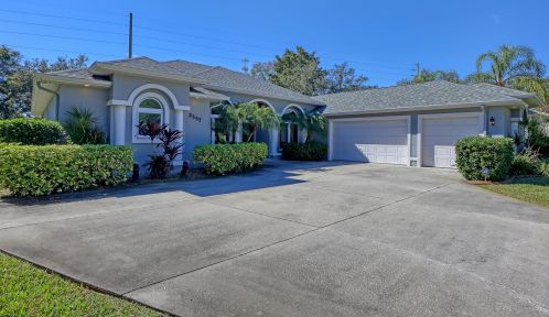 2557 Toups Trl, Titusville, FL 32780-6754