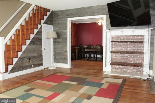 9657 Randall St, Laurel, DE 19956-4314