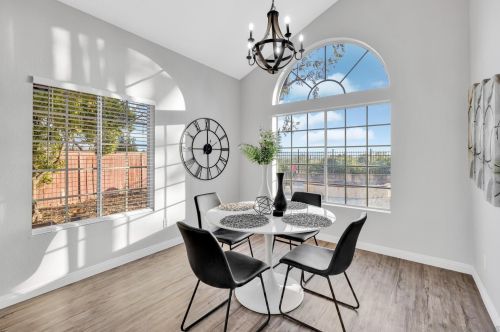 41049 Vintage Cir, Temecula CA  92591-2105 exterior