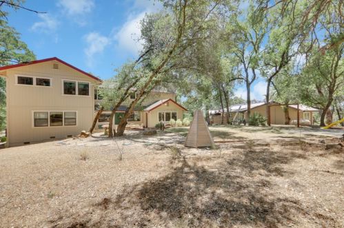 17790 Hitch Ct, Lake Wildwood CA  95946-9648 exterior