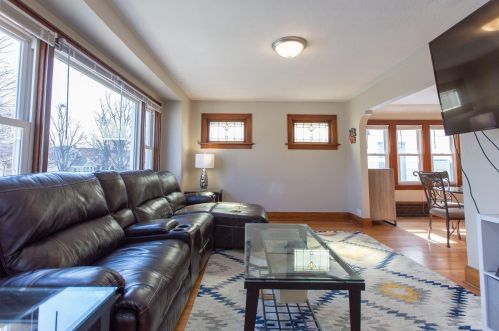 2009 68th St, Milwaukee, WI 53213-1903