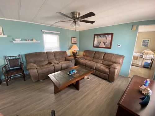 7318 Stillwater Dr, Port Richey, FL 34667-2253