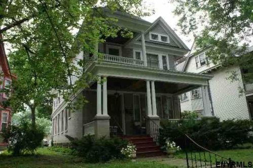 1432 Glenwood Blvd, Schenectady, NY 12308-2510
