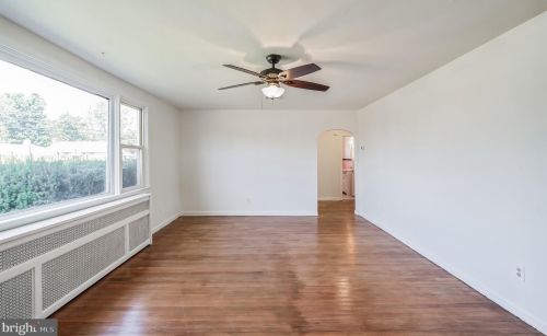 300 Highland Ter, Holmes PA  19043-1310 exterior