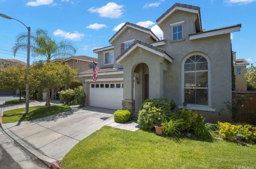 21558 Cherry Ct, Santa Clarita, CA 91350-4431
