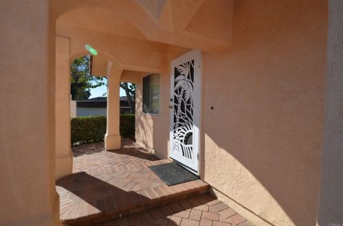 2914 Mobley St, San Diego, CA 92123-3037