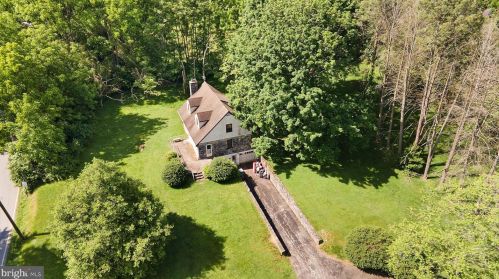 220 Bondsville Rd, Downingtown, PA 19335-2105