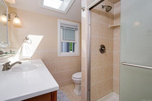 533 Oscawana Lk Rd, Tompkins Corners NY  10579-2205 exterior