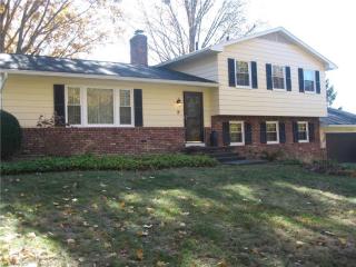 531 Sun Valley Dr, Akron, OH 44333-2763