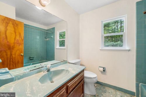 241 Marple Rd, Haverford PA  19041-1029 exterior