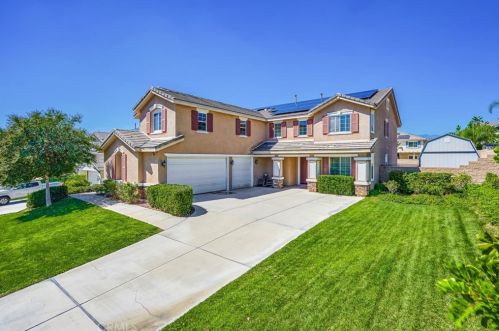 6346 Angels Peak Dr, San Bernardino, CA 92407-5192