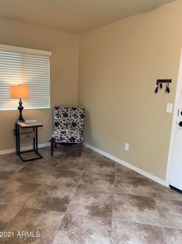 4037 Windsor Dr, Gilbert, AZ 85296-8476