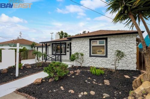 1513 142nd Ave, San Leandro CA  94578-1707 exterior