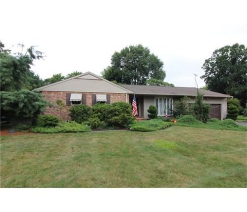 284 Grandview Ave, Piscataway, NJ 08854-2456
