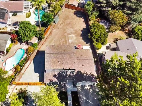 2361 Greenwood Rd, Pleasanton, CA 94566-4629