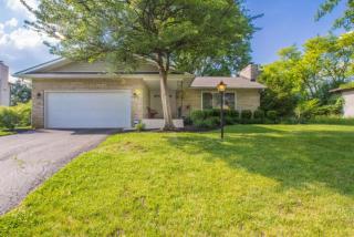 5622 Oakmont Dr, Columbus, OH 43232-3039