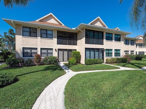 1100 9th St, Naples FL 34102-6722 exterior