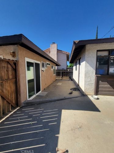 731 Lake St, Lake Elsinore CA  92530-4345 exterior